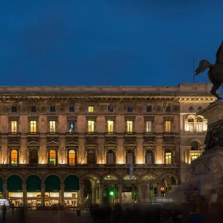 Hotell The Glamore Duomo Milano
