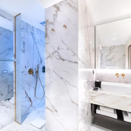 The Glamore Duomo فندق ميلان