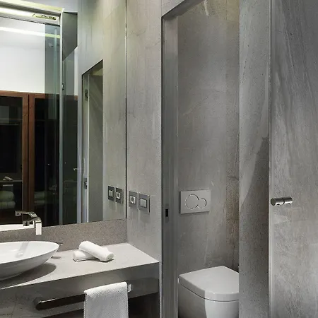 فندق The Glamore Duomo ميلان